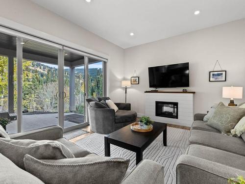 2424 Fairways Drive, Sun Peaks, BC - Indoor Photo Showing Living Room With Fireplace