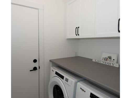 132-200 Grand Boulevard, Kamloops, BC - Indoor Photo Showing Kitchen