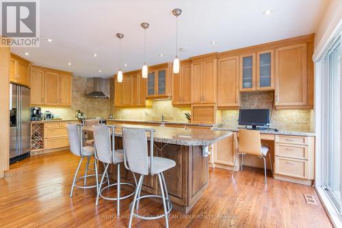 195 Burbank Drive, Toronto (Bayview Village), ON - Indoor Photo Showing Kitchen With Upgraded Kitchen