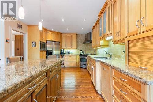 195 Burbank Drive, Toronto (Bayview Village), ON - Indoor Photo Showing Kitchen With Double Sink With Upgraded Kitchen