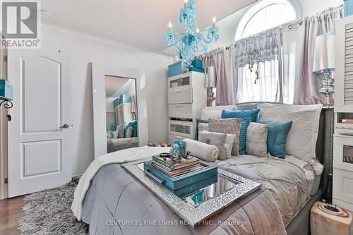 48 Collier Crescent, Essa, ON - Indoor Photo Showing Bedroom