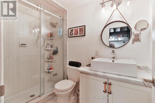 48 Collier Crescent, Essa, ON - Indoor Photo Showing Bathroom