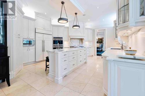 11 Doon Road, Toronto, ON - Indoor Photo Showing Kitchen