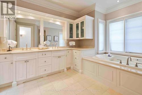 11 Doon Road, Toronto, ON - Indoor Photo Showing Bathroom