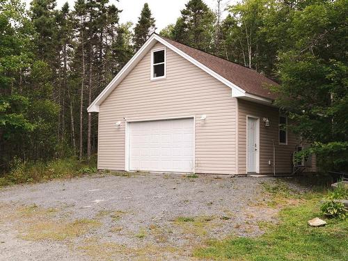 212 Renfrew Road, Enfield, NS 