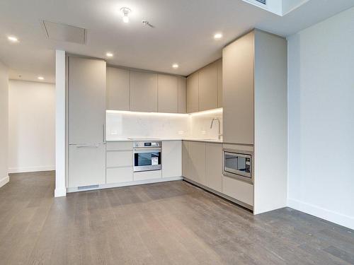 Living room - 2508-1500 Boul. René-Lévesque O., Montréal (Ville-Marie), QC - Indoor Photo Showing Kitchen