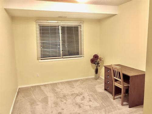 212-3929 22 Avenue, Vernon, BC - Indoor Photo Showing Other Room