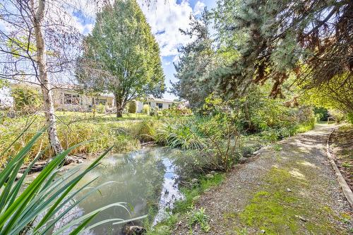 372-1260 Raymer Avenue, Kelowna, BC - Outdoor With View