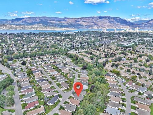 372-1260 Raymer Avenue, Kelowna, BC - Outdoor With View