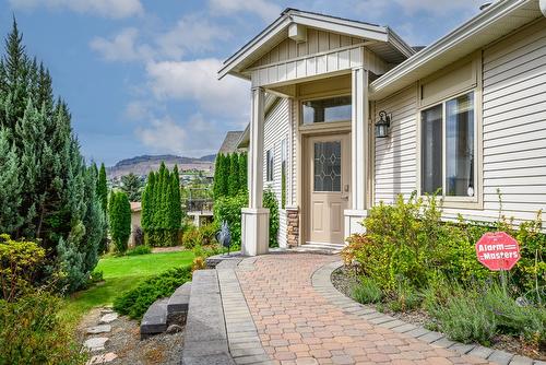 2-2100 Boucherie Road, West Kelowna, BC - Outdoor