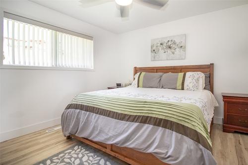 3764 Glenway Road, West Kelowna, BC - Indoor Photo Showing Bedroom