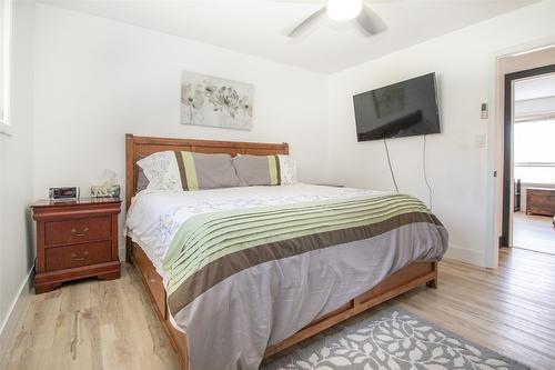 3764 Glenway Road, West Kelowna, BC - Indoor Photo Showing Bedroom