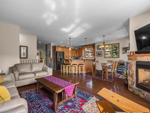 4101 Sundance Drive, Sun Peaks, BC - Indoor Photo Showing Living Room With Fireplace