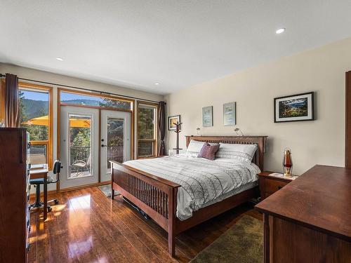 4101 Sundance Drive, Sun Peaks, BC - Indoor Photo Showing Bedroom