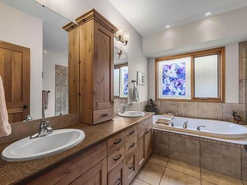 4101 Sundance Drive, Sun Peaks, BC - Indoor Photo Showing Bathroom