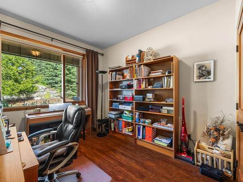 4101 Sundance Drive, Sun Peaks, BC - Indoor Photo Showing Office