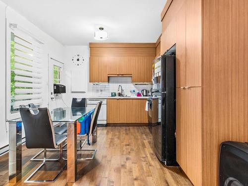 Cuisine - 1478  - 1482 Av. Bourbonnière, Montréal (Mercier/Hochelaga-Maisonneuve), QC - Indoor Photo Showing Kitchen With Double Sink