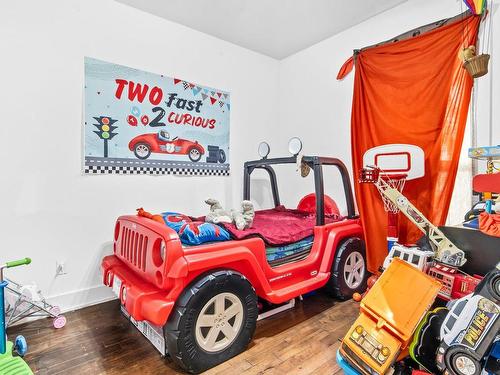 Chambre Ã Â coucher - 1478  - 1482 Av. Bourbonnière, Montréal (Mercier/Hochelaga-Maisonneuve), QC - Indoor Photo Showing Garage