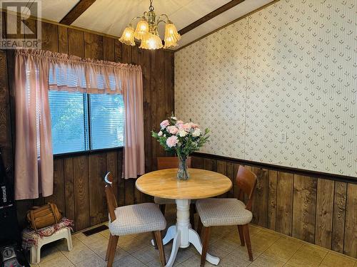 17 770 N 11Th Avenue, Williams Lake, BC - Indoor Photo Showing Dining Room