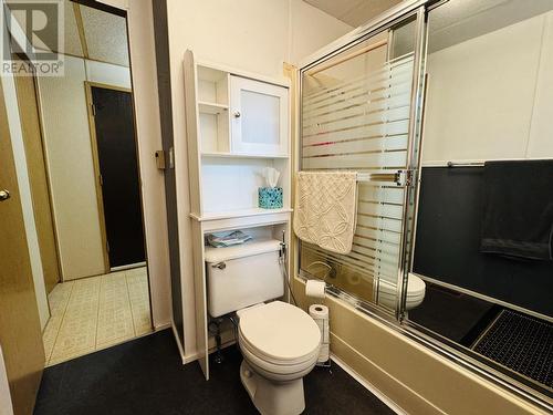 17 770 N 11Th Avenue, Williams Lake, BC - Indoor Photo Showing Bathroom