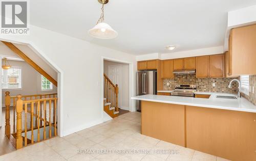 119 Decker Hollow Circle, Brampton, ON - Indoor Photo Showing Kitchen