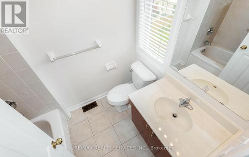 119 Decker Hollow Circle, Brampton (Credit Valley), ON - Indoor Photo Showing Bathroom