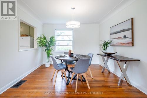 16 Burns Place, Hamilton (Raleigh), ON - Indoor Photo Showing Dining Room