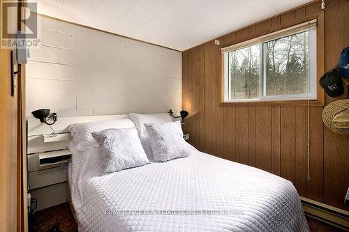 3 - 566237 Sideroad 7A, Grey Highlands (Markdale), ON - Indoor Photo Showing Bedroom