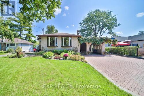 233 Sand Road, East Gwillimbury (Holland Landing), ON - Outdoor With Facade