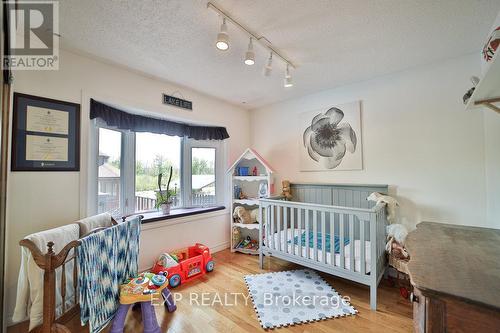 233 Sand Road, East Gwillimbury (Holland Landing), ON - Indoor Photo Showing Bedroom