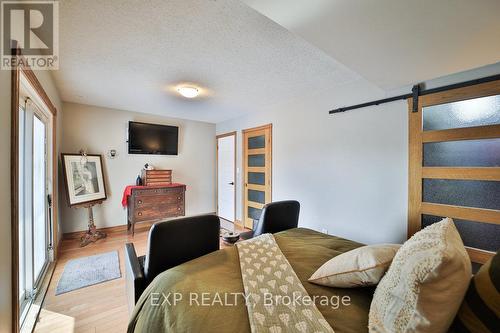 233 Sand Road, East Gwillimbury, ON - Indoor Photo Showing Dining Room