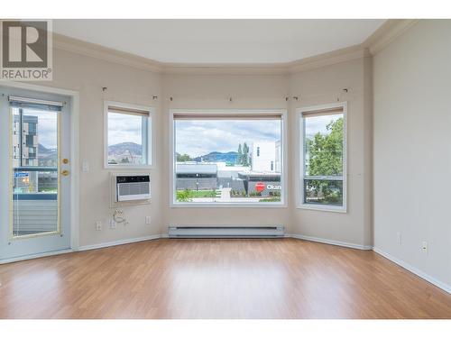 877 Klo Road Unit# 221, Kelowna, BC - Indoor Photo Showing Other Room