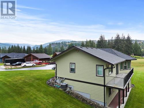 2645 Golf View Place, Blind Bay, BC - Outdoor