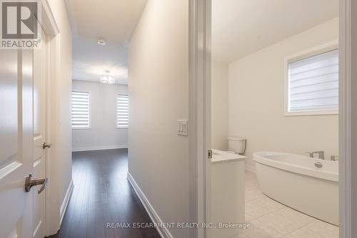 1261 Merton Road, Oakville, ON - Indoor Photo Showing Bathroom