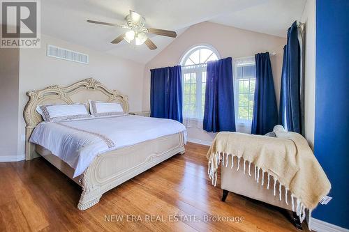 3 Hartland Road, Hamilton (Stoney Creek), ON - Indoor Photo Showing Bedroom