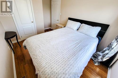 3 Hartland Road, Hamilton (Stoney Creek), ON - Indoor Photo Showing Bedroom