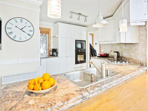 Kitchen - 49 Ch. Cadieux, La Minerve, QC - Indoor Photo Showing Kitchen With Double Sink