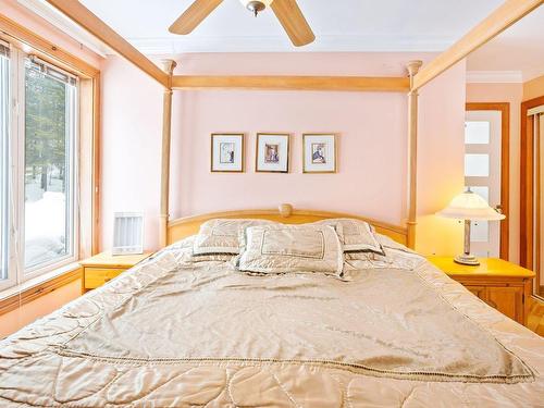 Master bedroom - 49 Ch. Cadieux, La Minerve, QC - Indoor Photo Showing Bedroom