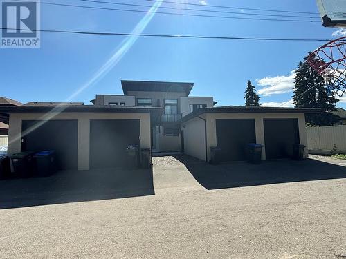 840 Wardlaw Avenue Unit# 4, Kelowna, BC - Outdoor