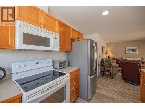 4740 20 Street Unit# 88, Vernon, BC - Indoor Photo Showing Kitchen