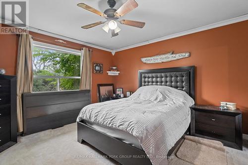 181 Moores Beach Road, Georgina (Virginia), ON - Indoor Photo Showing Bedroom