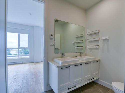 Ensuite bathroom - 801-510 Boul. Des Prairies, Laval (Laval-Des-Rapides), QC - Indoor Photo Showing Bathroom