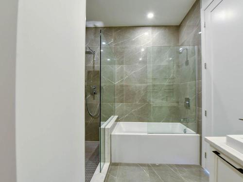 Ensuite bathroom - 801-510 Boul. Des Prairies, Laval (Laval-Des-Rapides), QC - Indoor Photo Showing Bathroom