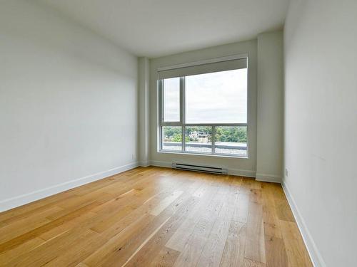 Bedroom - 801-510 Boul. Des Prairies, Laval (Laval-Des-Rapides), QC - Indoor Photo Showing Other Room