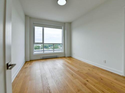 Bedroom - 801-510 Boul. Des Prairies, Laval (Laval-Des-Rapides), QC - Indoor Photo Showing Other Room