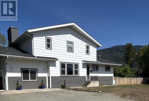 1250 9Th Avenue, Valemount, BC - Outdoor