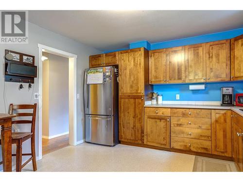 2890 Jarvis Street, Armstrong, BC - Indoor Photo Showing Kitchen