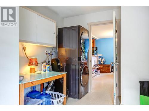 2890 Jarvis Street, Armstrong, BC - Indoor Photo Showing Laundry Room