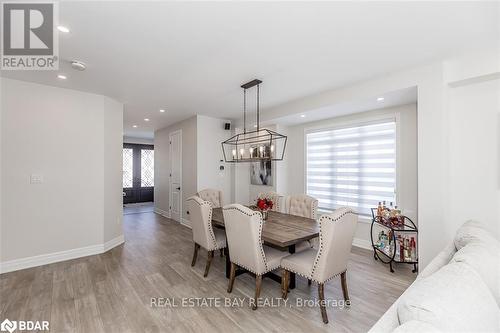 45 Wood Crescent, Essa, ON - Indoor Photo Showing Dining Room