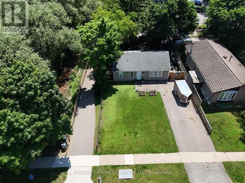 84 Mccraney Street W, Oakville (College Park), ON - Outdoor